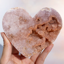 Load image into Gallery viewer, STUNNING Sparkly Druzy Pink Amethyst Heart
