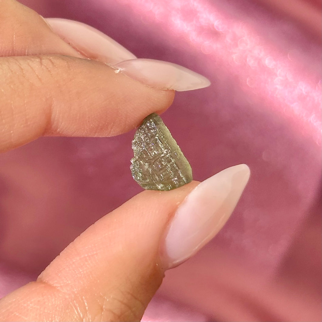 Moldavite Raw E (0.48g)